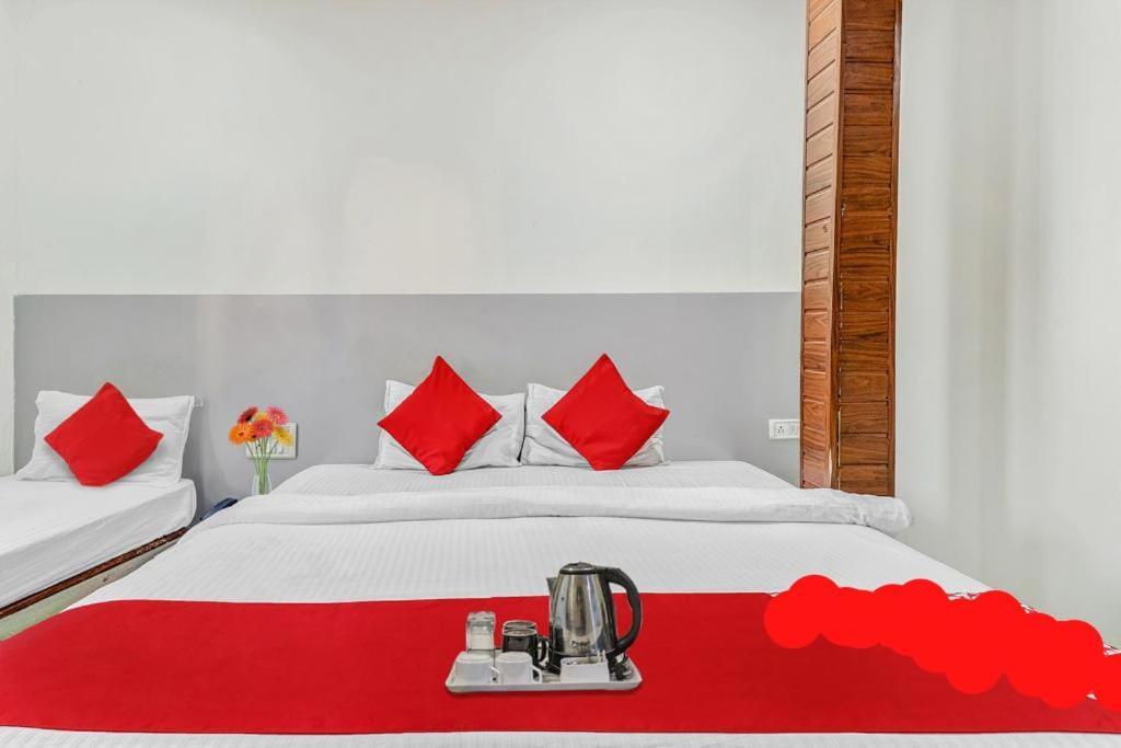 Hotel Kailash Park- Near International Airport Mumbai Exterior photo